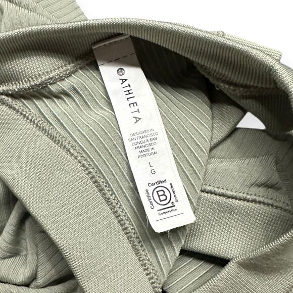 ATHLETA Women’s Sage Green Renew Seamless Ribbed High Neck Racerback Tank Size L - Picture 5 of 7